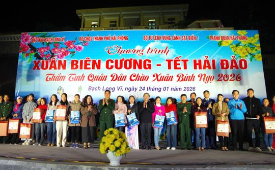 Tết sớm cùng quân và dân đặc khu Bạch Long Vĩ