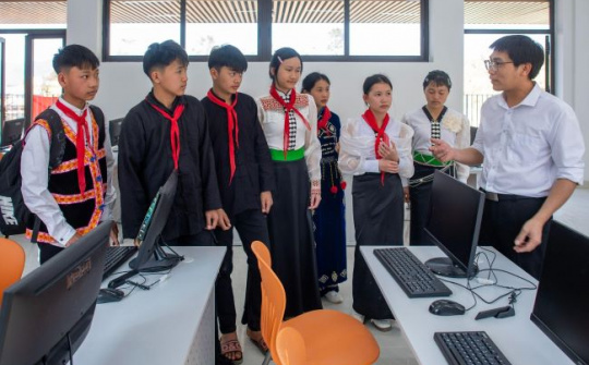 Cận cảnh phòng học “5 sao” tại trường liên cấp chuẩn quốc tế đầu tiên vùng biên giới Điện Biên