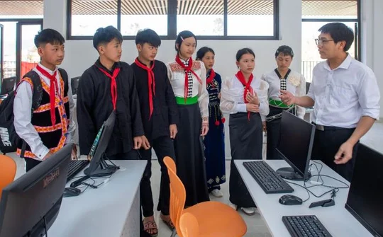 Cận cảnh phòng học “5 sao” tại trường liên cấp chuẩn quốc tế đầu tiên vùng biên giới Điện Biên