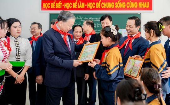 Tổng Bí thư Tô Lâm dự khánh thành trường nội trú 5 sao vùng biên giới do Sun Group đồng hành