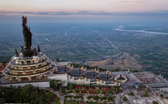 Tây Ninh mùa xuân - Điểm hẹn bình an và trải nghiệm tâm linh