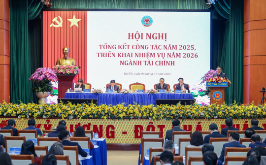 Giải ngân 100% vốn đầu tư công với tinh thần "vốn chờ dự án, không để dự án chờ vốn"