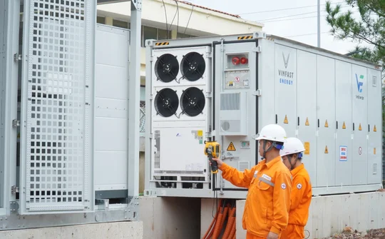 EVNNPC: Làm chủ công nghệ pin lưu trữ năng lượng BESS trên lưới điện miền Bắc