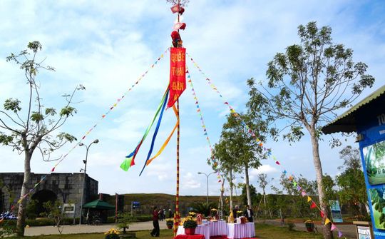Thành Nhà Hồ: Lễ thượng nêu chào xuân Bính Ngọ 2026