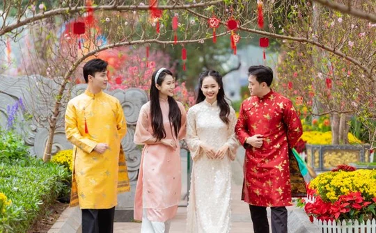 Hà Nội, Sa Pa, Hạ Long, Hà Nam nhộn nhịp khách du xuân ngay từ những ngày đầu năm mới