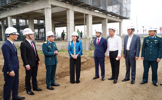 Ninh Bình: Phó Bí thư Thường trực Tỉnh ủy kiểm tra, động viên sản xuất tại doanh nghiệp, dự án