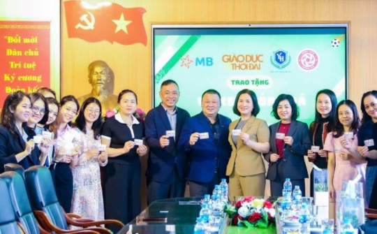 MB và Thể Công - Viettel mang bóng đá đỉnh cao đến gần học sinh