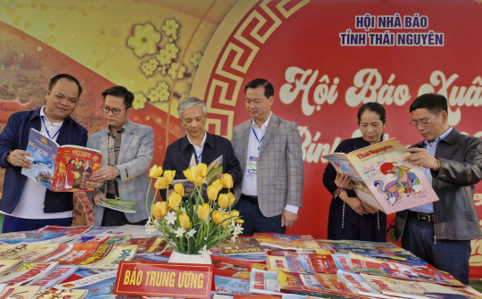 Thái Nguyên: Tưng bừng khai hội Lồng tồng Ba Bể và Hội Báo Xuân Bính Ngọ 2026