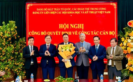 GS.VS Châu Văn Minh được chỉ định giữ chức Bí thư Đảng ủy Liên hiệp Hội Việt Nam