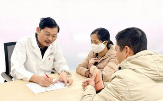 TS.BS. Đinh Xuân Cường – Tỏa sáng y đức trong màu áo blouse