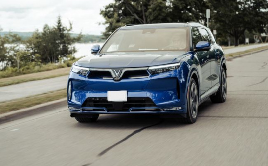 VinFast VF 9: Tiện nghi “hạng nhất”, vận hành ăn đứt xe xăng nhưng “nuôi” chỉ 0 đồng