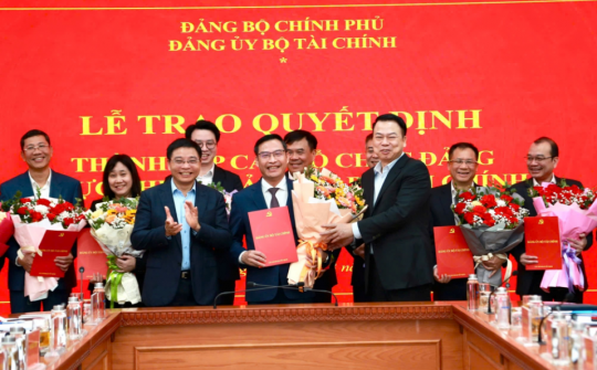 Tiến sĩ Nguyễn Văn Bình: Lặng thầm vun đắp nền tảng nhân lực tài chính