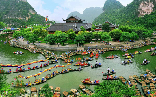 Spreading Vietnamese cultural identity in digital space