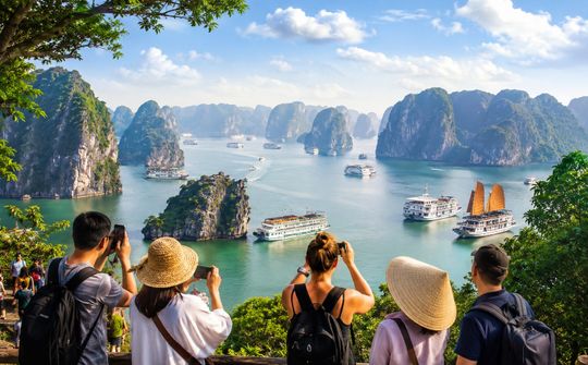Khẳng định vị thế Việt Nam là điểm đến an toàn, hấp dẫn của du lịch quốc tế