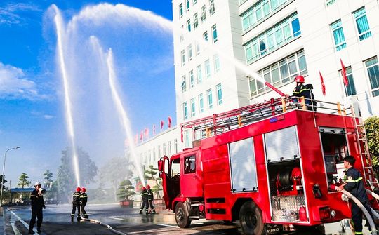 Chuyển đổi mạnh mẽ tư duy phòng cháy, chữa cháy và cứu nạn, cứu hộ: Từ ứng phó sự cố đến quản trị rủi ro từ sớm, từ xa