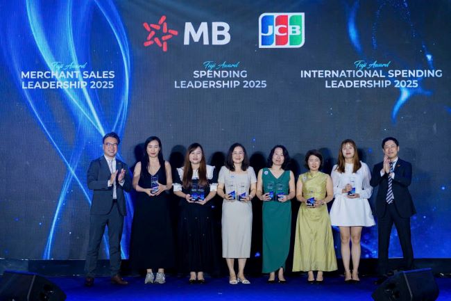 MB nhận 09 giải thưởng danh giá từ JCB