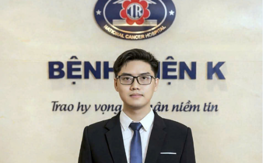 ThS.BS. Lê Văn Vũ: Tâm sáng màu áo Blouse