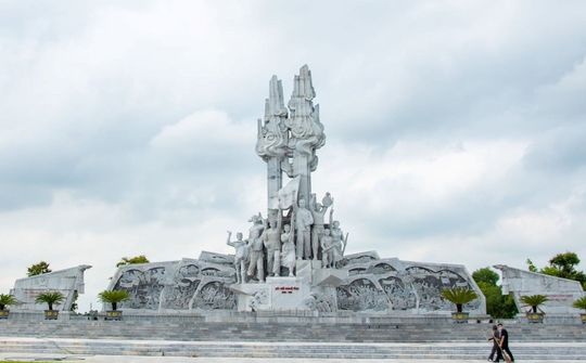 Hưng Nguyên - Hành trình về miền lịch sử và không gian văn hóa tâm linh xứ Nghệ