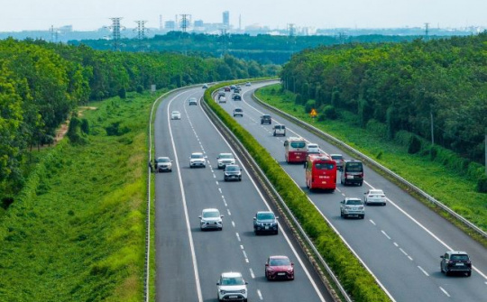 Ngành sản xuất ô tô trước áp lực mở cửa