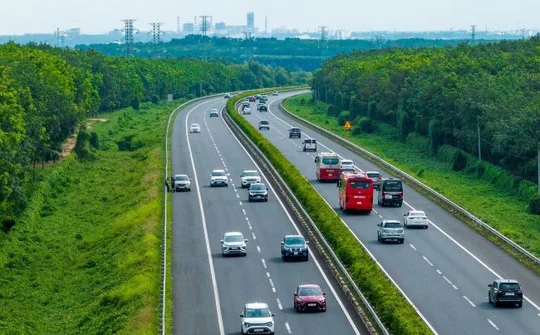 Ngành sản xuất ô tô trước áp lực mở cửa