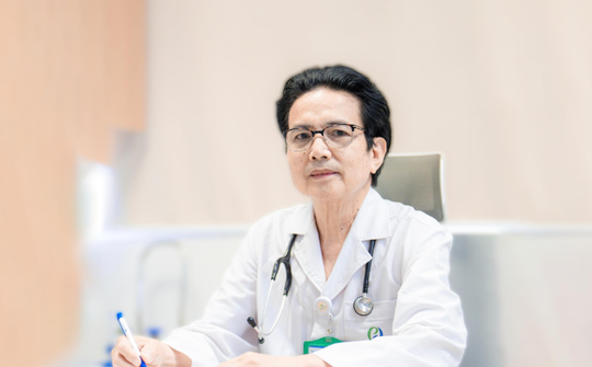 PGS.TS.BS Phạm Hữu Hòa và hành trình bền bỉ với nghề y