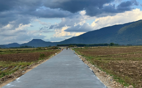 Giao thông nông thôn - Đòn bẩy phát triển nông nghiệp hiện đại ở xã Tánh Linh
