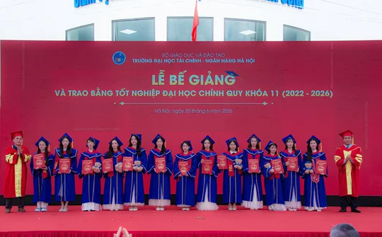 FBU: 1.488 cử nhân sẵn sàng bước vào hành trình mới