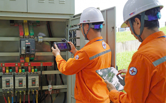 Công nghệ số giúp EVNNPC kéo giảm tổn thất điện năng