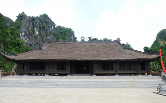 Đền Thần Nông (Khu du lịch Tam Cốc) – Biểu tượng Tri ân Nền văn minh lúa nước giữa lòng di sản