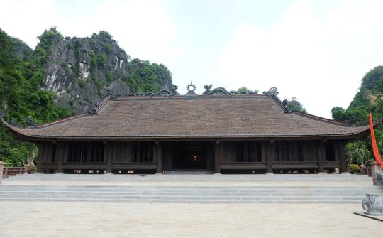 Đền Thần Nông (Khu du lịch Tam Cốc) – Biểu tượng Tri ân Nền văn minh lúa nước giữa lòng di sản