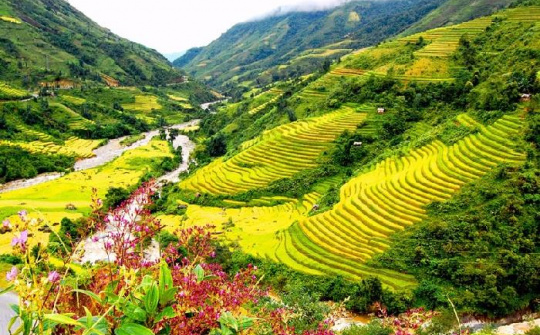 Phát triển du lịch văn hóa, du lịch cộng đồng vùng đồng bào dân tộc thiểu số: Khơi dậy nguồn lực bản sắc cho tăng trưởng bền vững