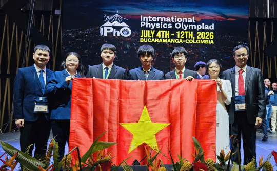 Đội tuyển Việt Nam lập thành tích lịch sử tại Olympic Vật lí quốc tế 2026