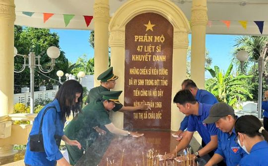 Châu Đốc lan tỏa đạo lý “Uống nước nhớ nguồn” bằng những hoạt động tri ân thiết thực