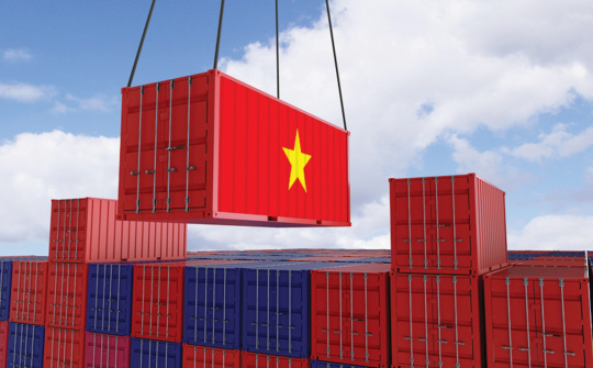 Xuất khẩu bứt tốc, nâng nội lực để hướng tới cán cân thương mại bền vững