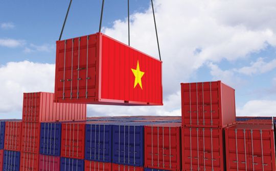 Xuất khẩu bứt tốc, nâng nội lực để hướng tới cán cân thương mại bền vững