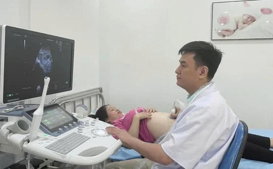 BSCKII. Trần Quý Khánh: Nước mắt hạnh phúc cùng phụ nữ vượt cạn thành công