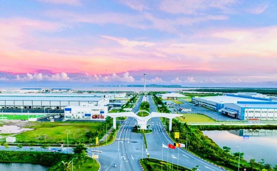 Chuyển đổi chiến lược thu hút FDI của Việt Nam: Từ cạnh tranh bằng ưu đãi chi phí sang năng lực thể chế và hệ sinh thái kinh tế