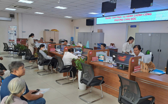 Trung tâm Phục vụ hành chính công phường Châu Đốc: Nâng tầm chất lượng phục vụ, kiến tạo nền hành chính hiện đại