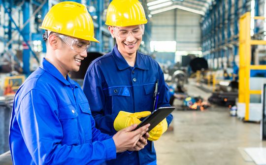 Đổi mới mô hình phát triển, kiến tạo động lực cho Việt Nam tự cường và bền vững*