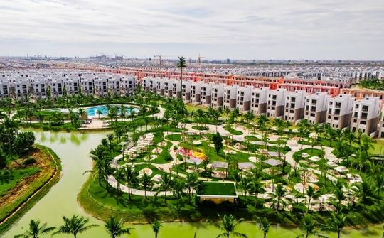 Vịnh Xanh Ocean City: Vịnh nghỉ dưỡng riêng tư bên sông giữa tâm điểm phồn hoa