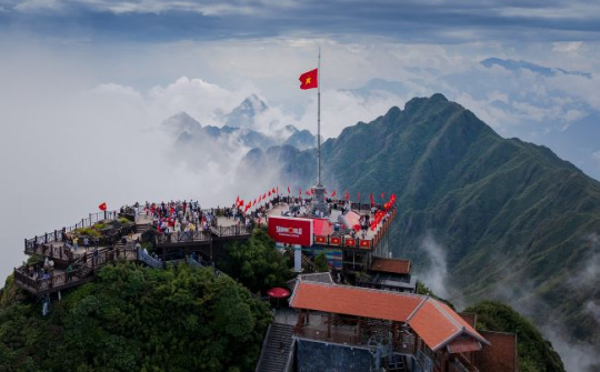 Giải mã "cú hích" Nghị quyết 26: Chuyển dịch tư duy du lịch từ "đếm khách" sang kiến tạo hệ sinh thái tỷ đô
