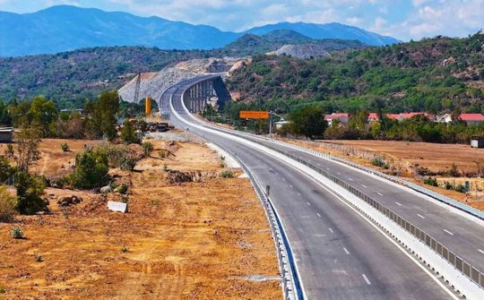 Giải ngân các dự án giao thông trọng điểm: Bài toán từ nguồn lực đến năng lực thực thi