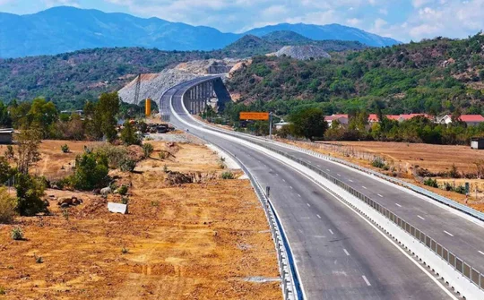 Giải ngân các dự án giao thông trọng điểm: Bài toán từ nguồn lực đến năng lực thực thi