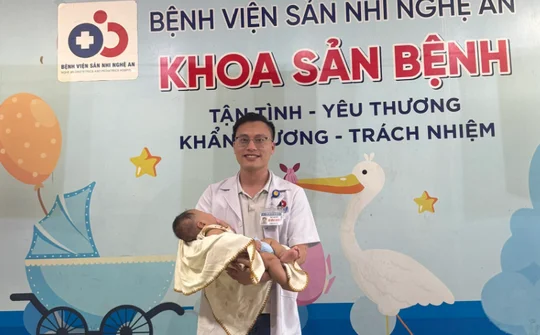 ThS.BSNT Hồ Đăng Chung: Bền bỉ trên hành trình giữ những thai kỳ nguy cơ cao