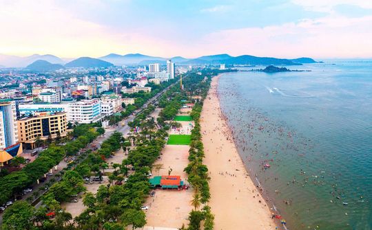 Cửa Lò - Từ “đông một mùa” đến bài toán “Bốn mùa biển gọi”