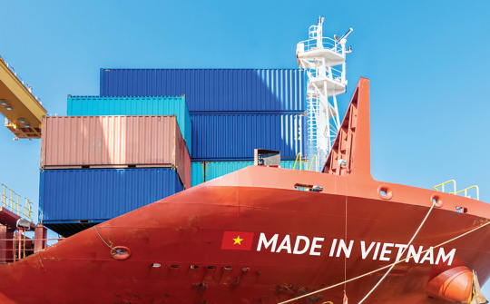 Xuất nhập khẩu lập kỷ lục: Khi quy mô thương mại mở ra yêu cầu hội nhập chiều sâu