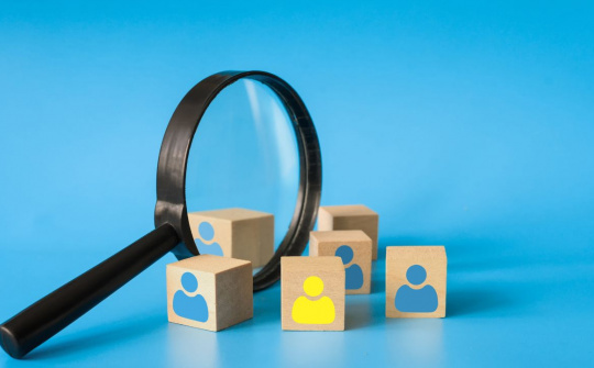 Đặt cán bộ trong trung tâm của năng lực lãnh đạo và phát triển đất nước