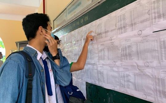 Đồng Tháp: Hỗ trợ học sinh vùng Cù lao qua đò, qua phà để dự thi tốt nghiệp THPT