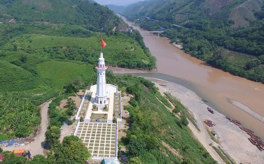 Cột cờ Lũng Pô: Điểm đến không thể thiếu của du khách