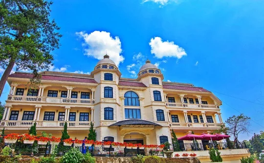Lacasa Sapa Hotel – Lâu đài bình yên giữa “thành phố trong sương”
